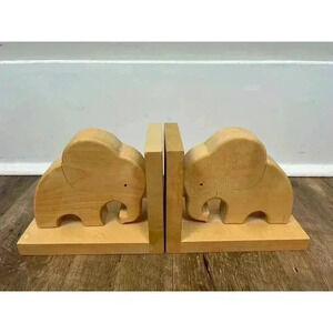 Montet Bois Switzerland Wooden Carved Elephant Bookends Brown Set of 2